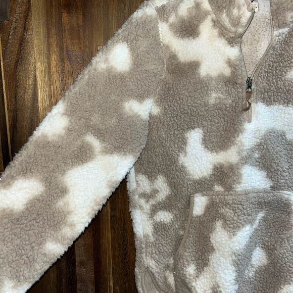 Woman’s LIV Fleece Pullover 🌵Small - Picture 5 of 8